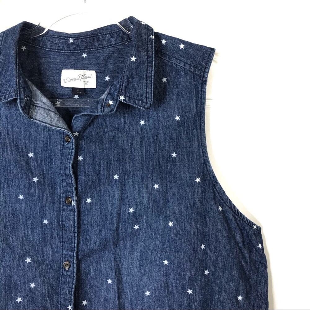 Universal Thread Dark Chambray Star Pattern Sleeveless Button Up Tank Womens SM - Picture 2 of 5